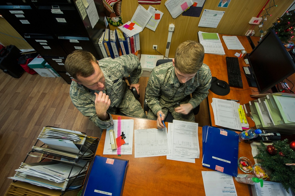 TCM Shadow Program: Commander visits airman at work