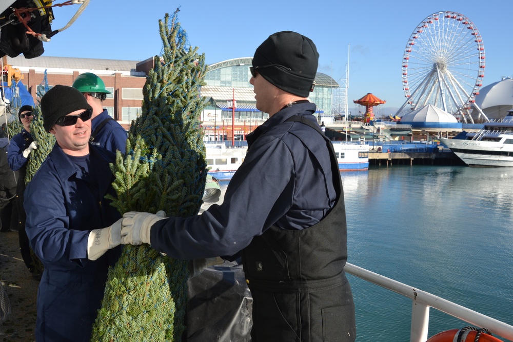 Crew of Coast Guard Cutter Mackinaw unload more than 1,200 'presents' in Chicago