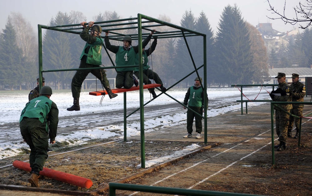 NATO CC meets with AFBiH officer candidates