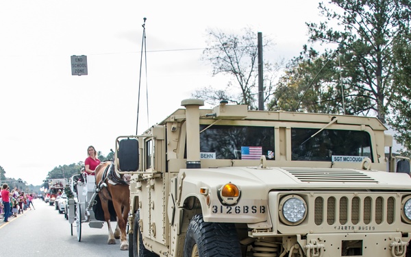 Challengers represent 3rd ID in city’s Christmas parade