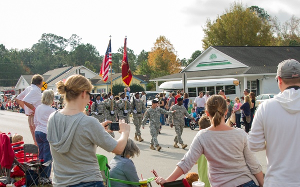 Challengers represent 3rd ID in city’s Christmas parade
