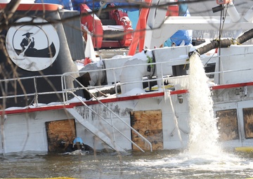 Stephen L. Colby Response crews commence lifting operations