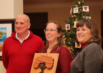 3rd MAW leader, spouse recognized for exceptional dedication at holiday party