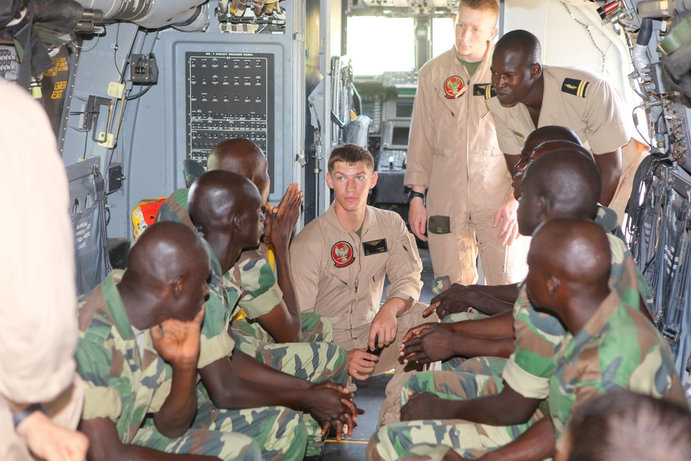 Marines conduct long-range flight into Senegal