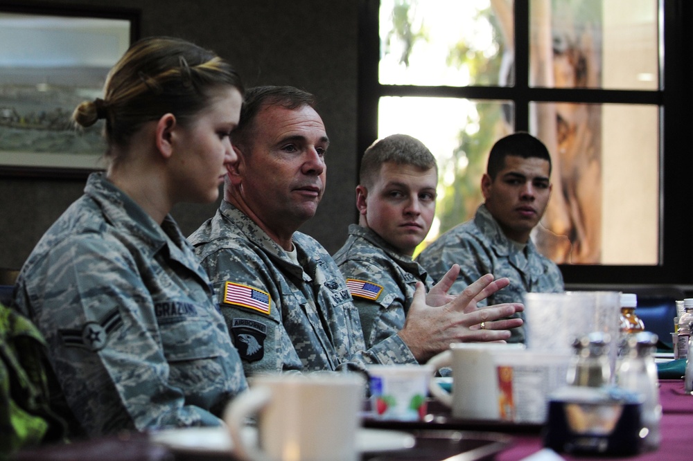 DVIDS - News - LANDCOM commander visits the 'Lik