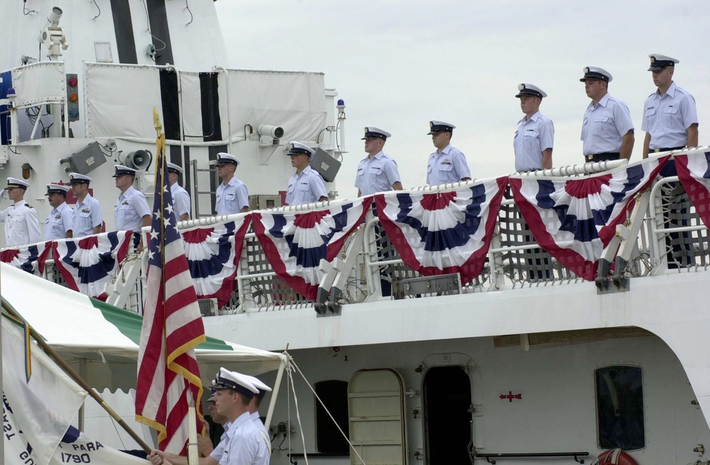 CUTTER COURAGEOUS DECOMMISSIONING CEREMONY