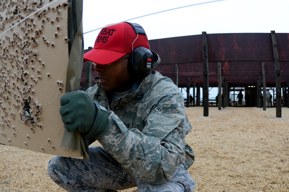 M4 carbine rifle range qualification