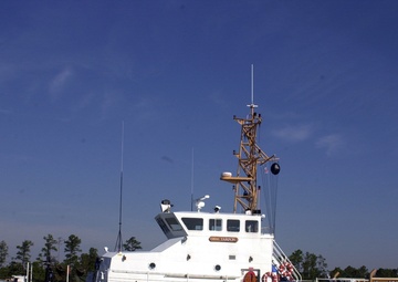 COAST GUARD CUTTER YELLOWFIN (WPB 87319)