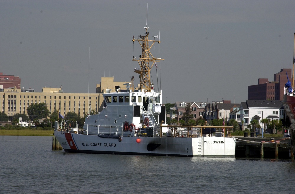 COAST GUARD CUTTER YELLOWFIN (WPB 87319)