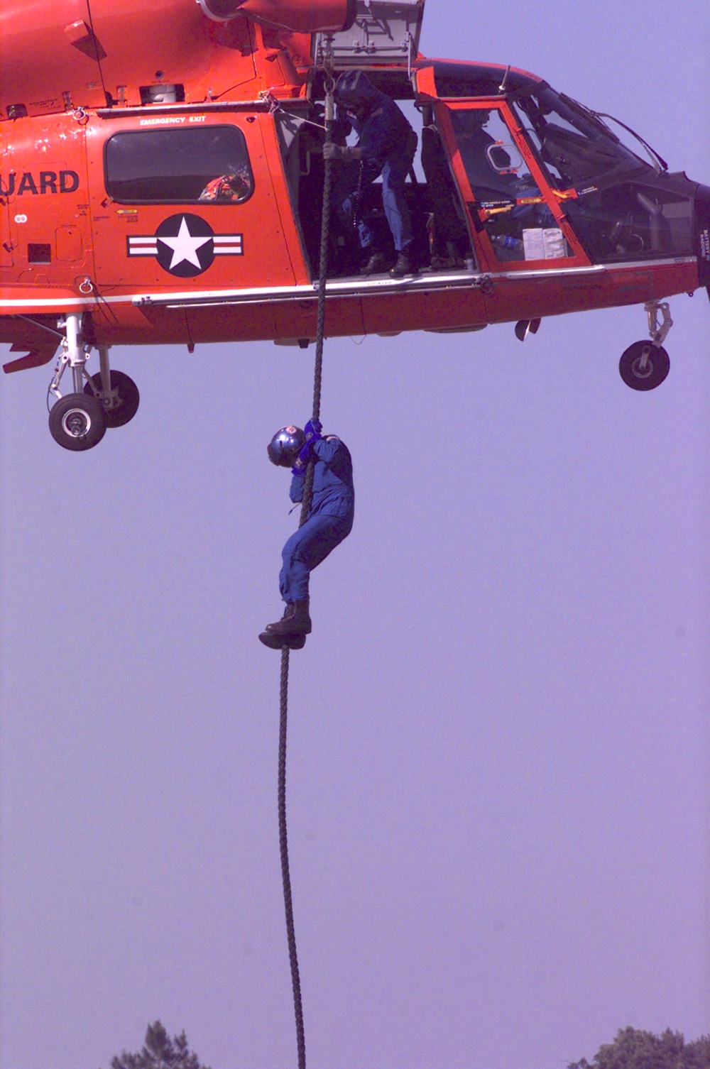 FAST-ROPING TRAINING