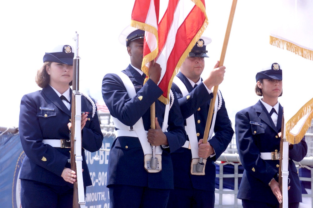 WREATH LAYING FOR CGC HAMILTON