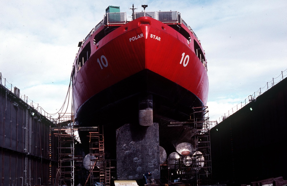 CGC POLAR STAR  (WAGB 10)