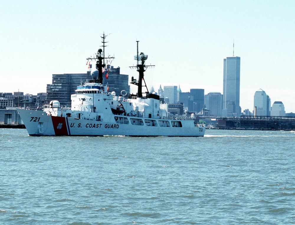 COAST GUARD CUTTER GALLATIN (WHEC 721)