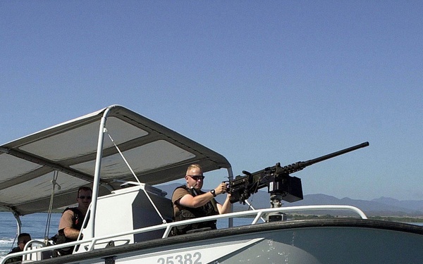 PSU 305 IN GUANTANAMO BAY