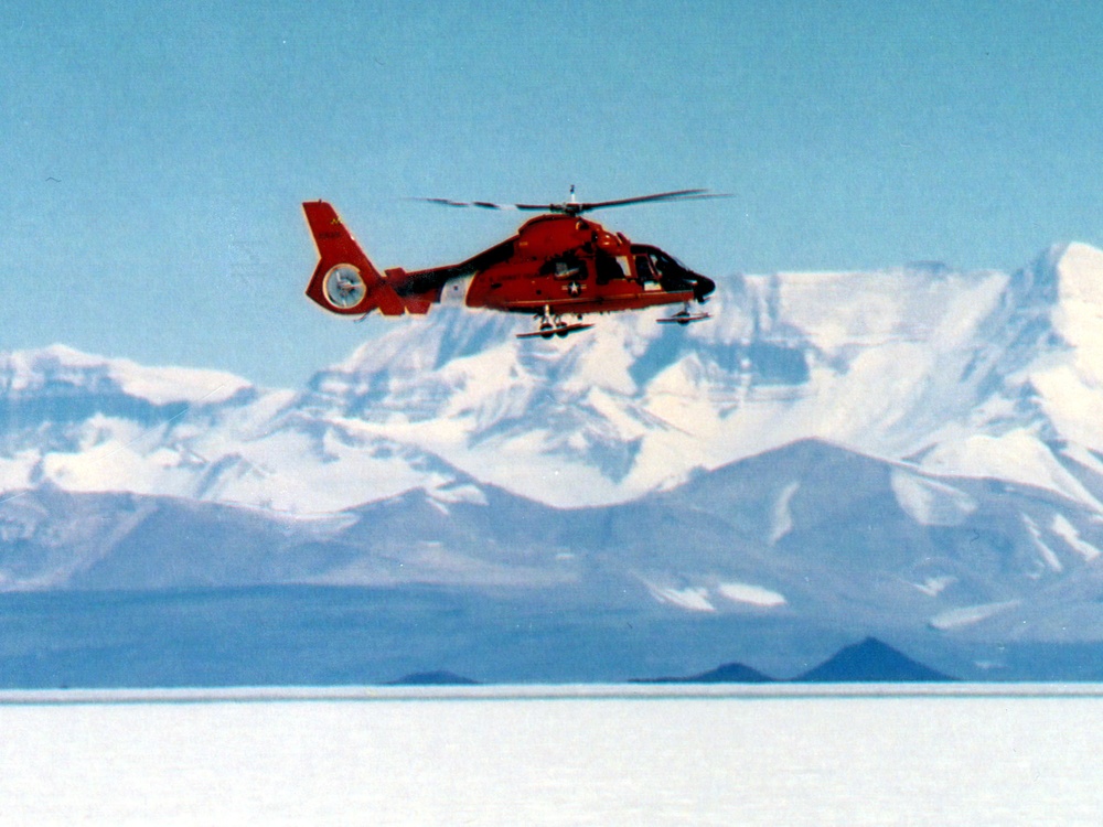 HH-65A DOLPHIN, POLAR STAR