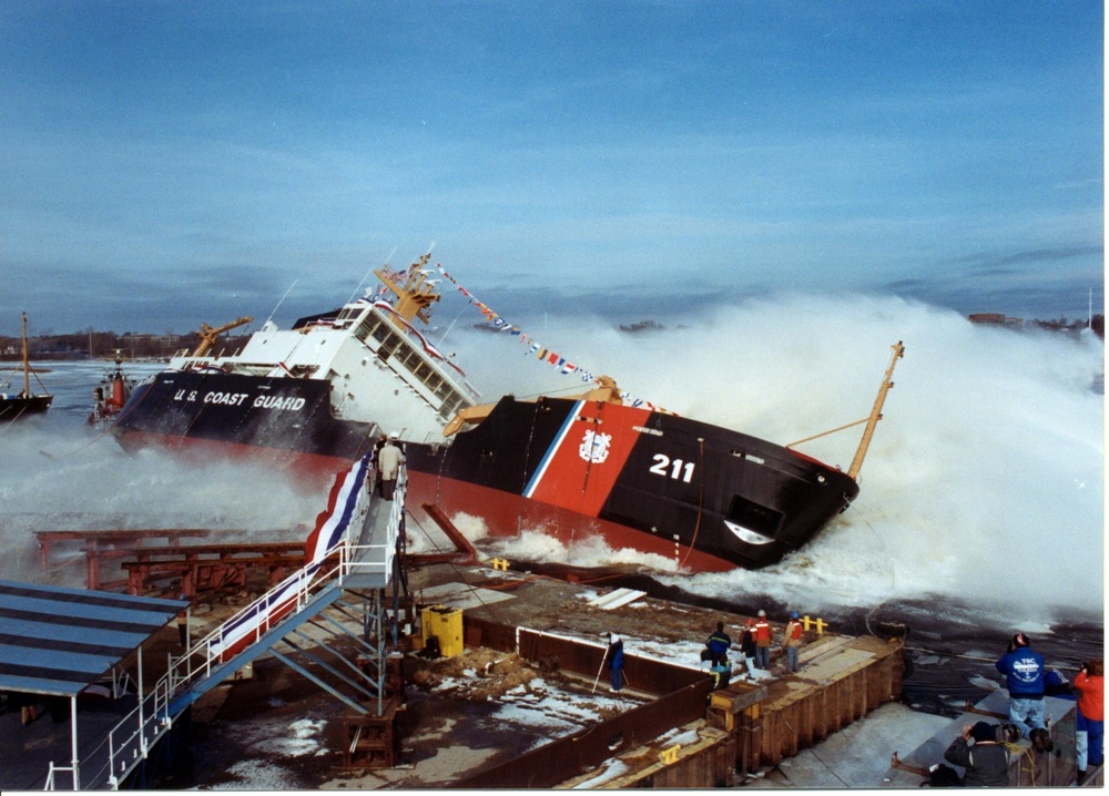 COAST GUARD CUTTER OAK LAUNCHING