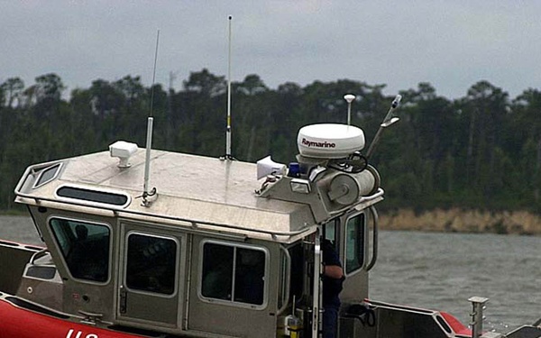 25-foot Safeboat