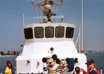 MICKEY &amp; MINNIE MOUSE ON BOARD CGC BLACKTIP
