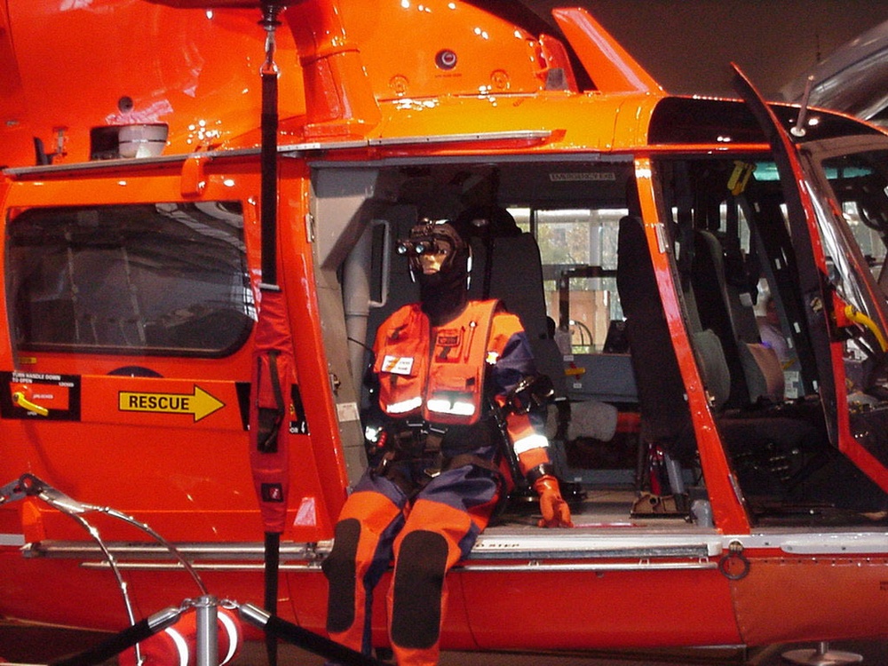 HH-65 DOLPHIN ON DISPLAY