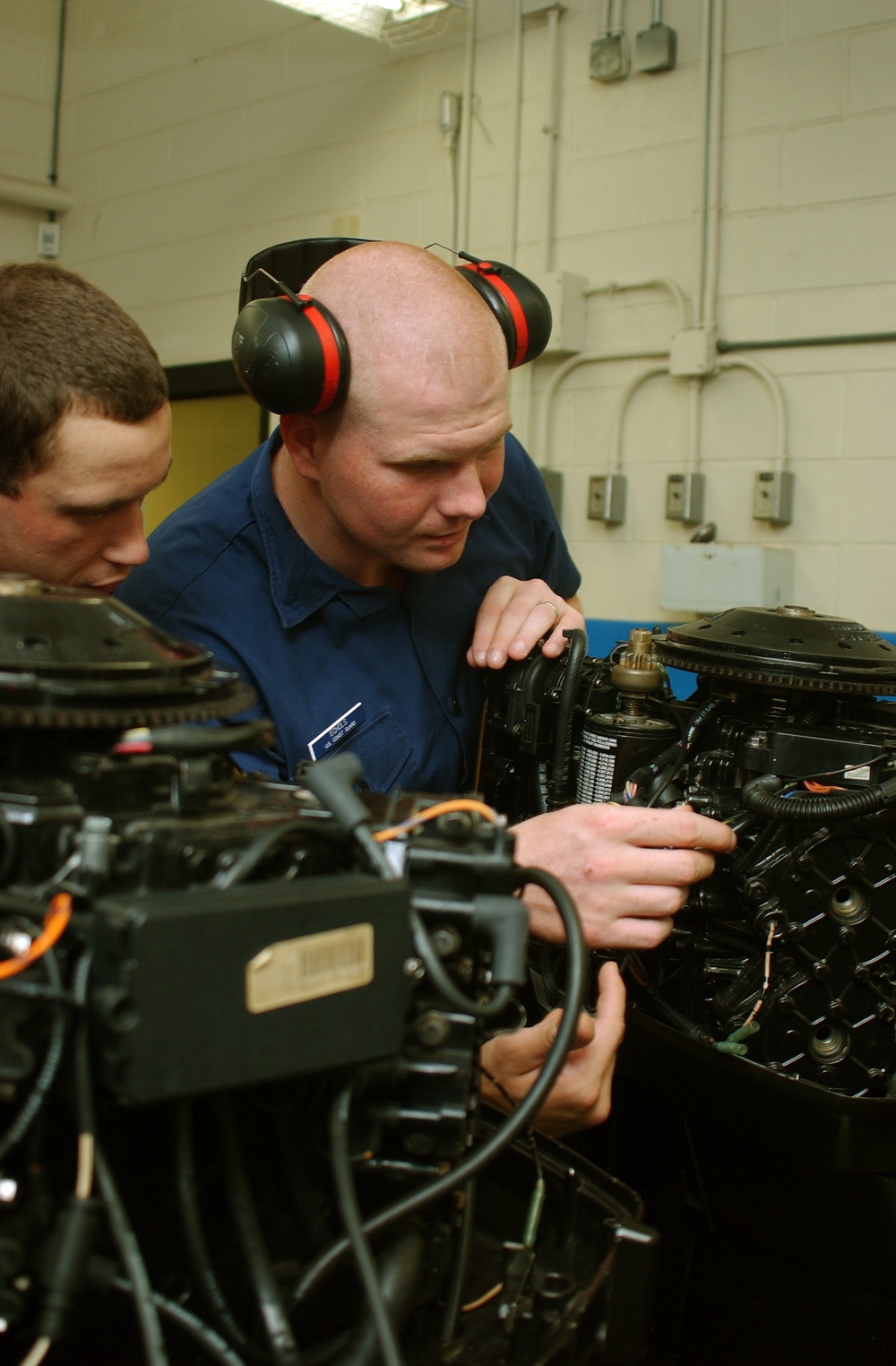 MACHINERY TECHNICIAN (MK)