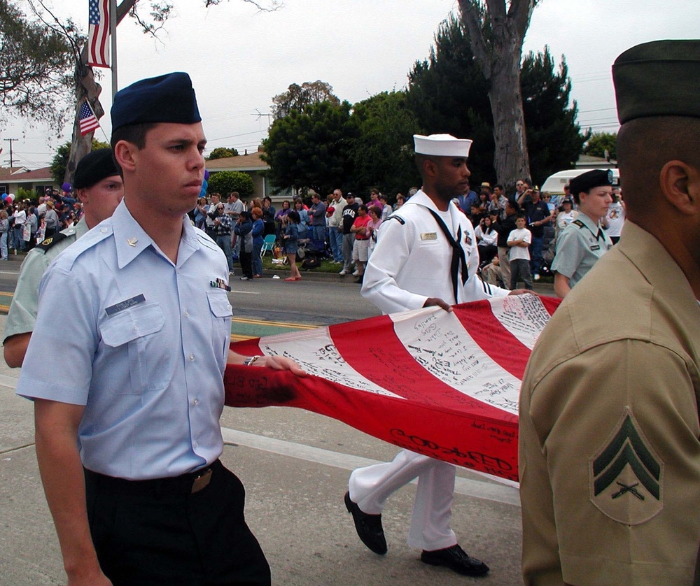 TORRANCE ARMED FORCES DAY PARADE