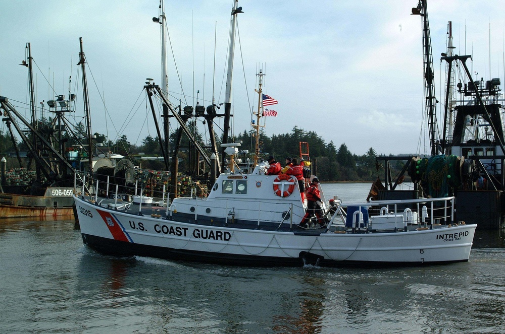 COAST GUARD SURFMEN