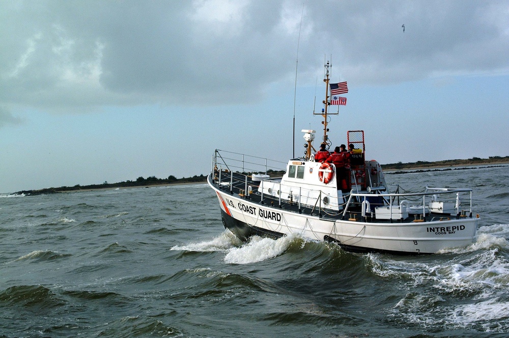 COAST GUARD SURFMEN