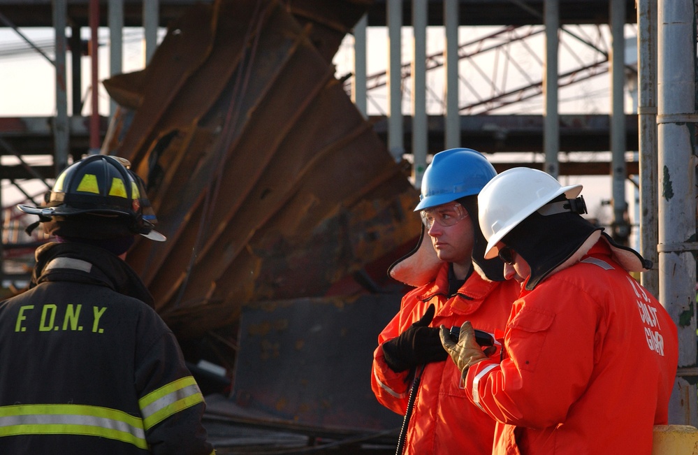 STATEN ISLAND BARGE EXPLOSION