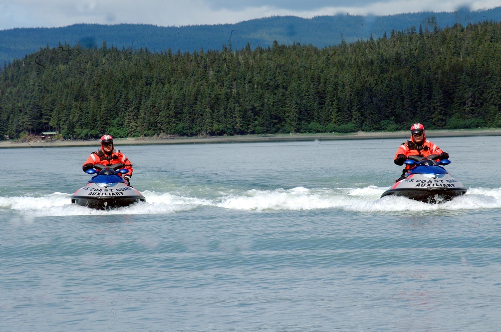 AUXILIARY TEST UNVEIL PERSONAL WATERCRAFT PROGRAM (FOR RELEASE0
