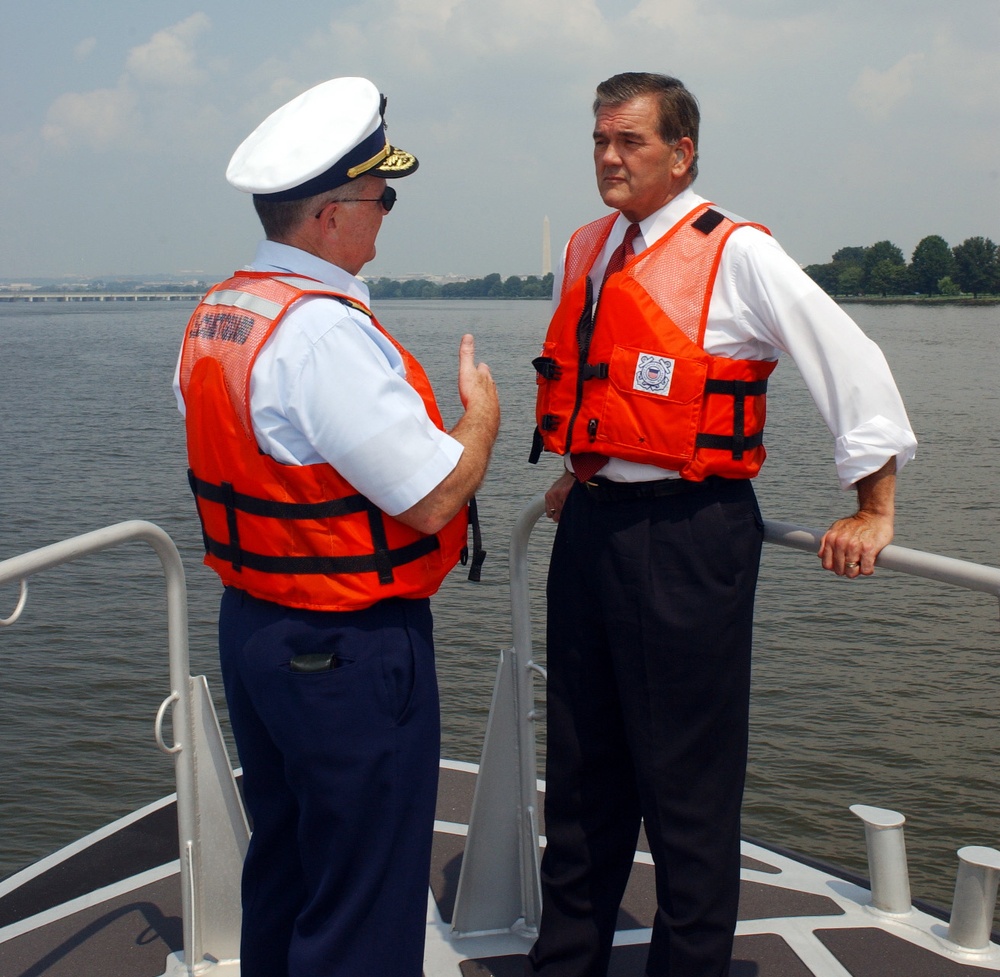 RIDGE VISITS COAST GUARD HEADQUARTERS