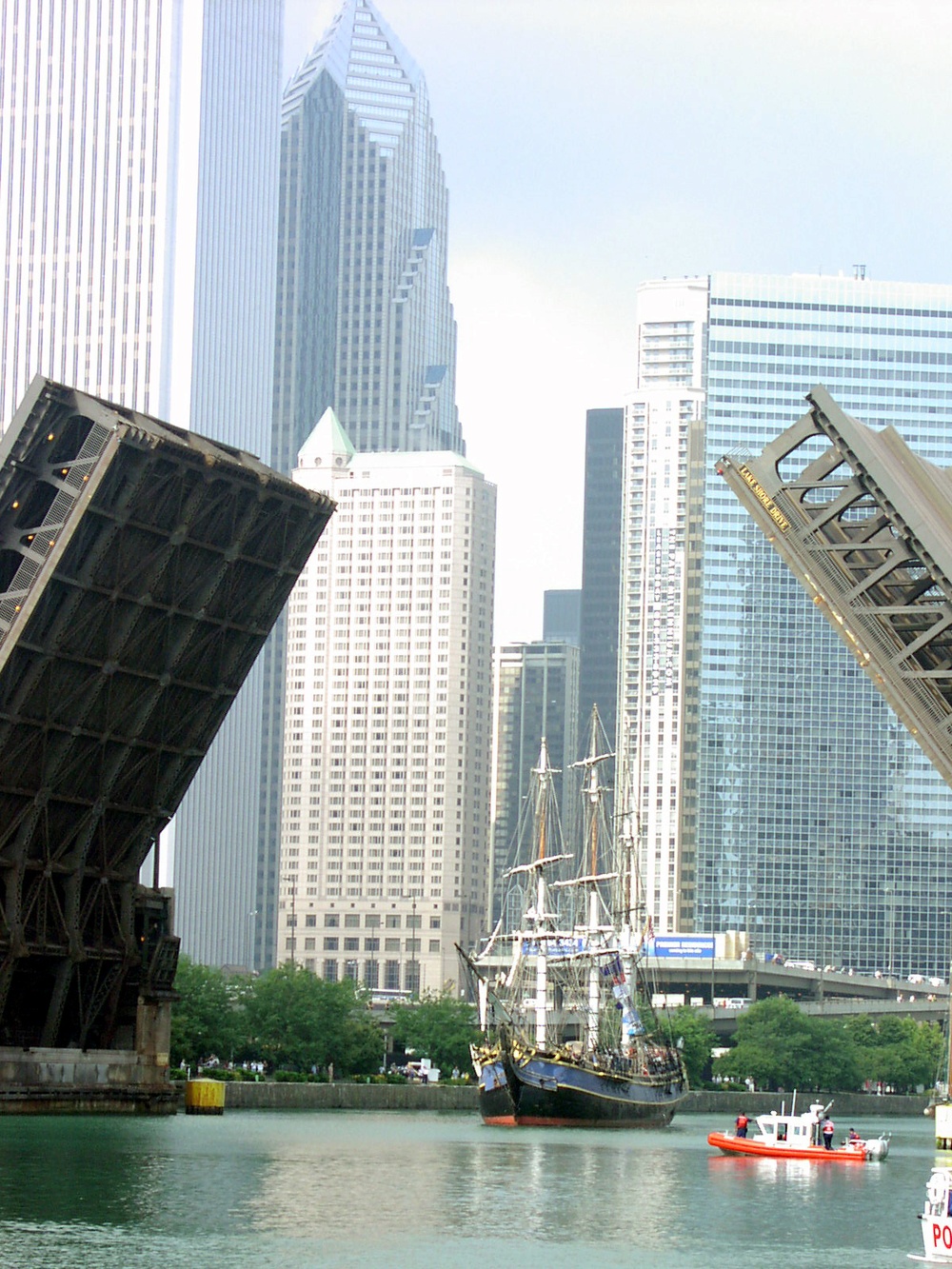 CHICAGO'S TALL SHIP FESTIVAL