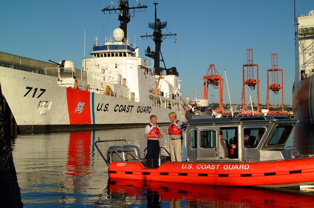 DVIDS Images MSNBC films segment on port safety and security