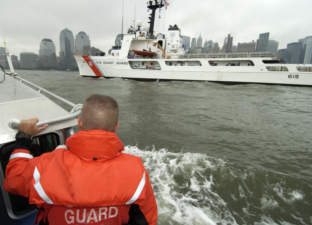 FLEET WEEK 2004