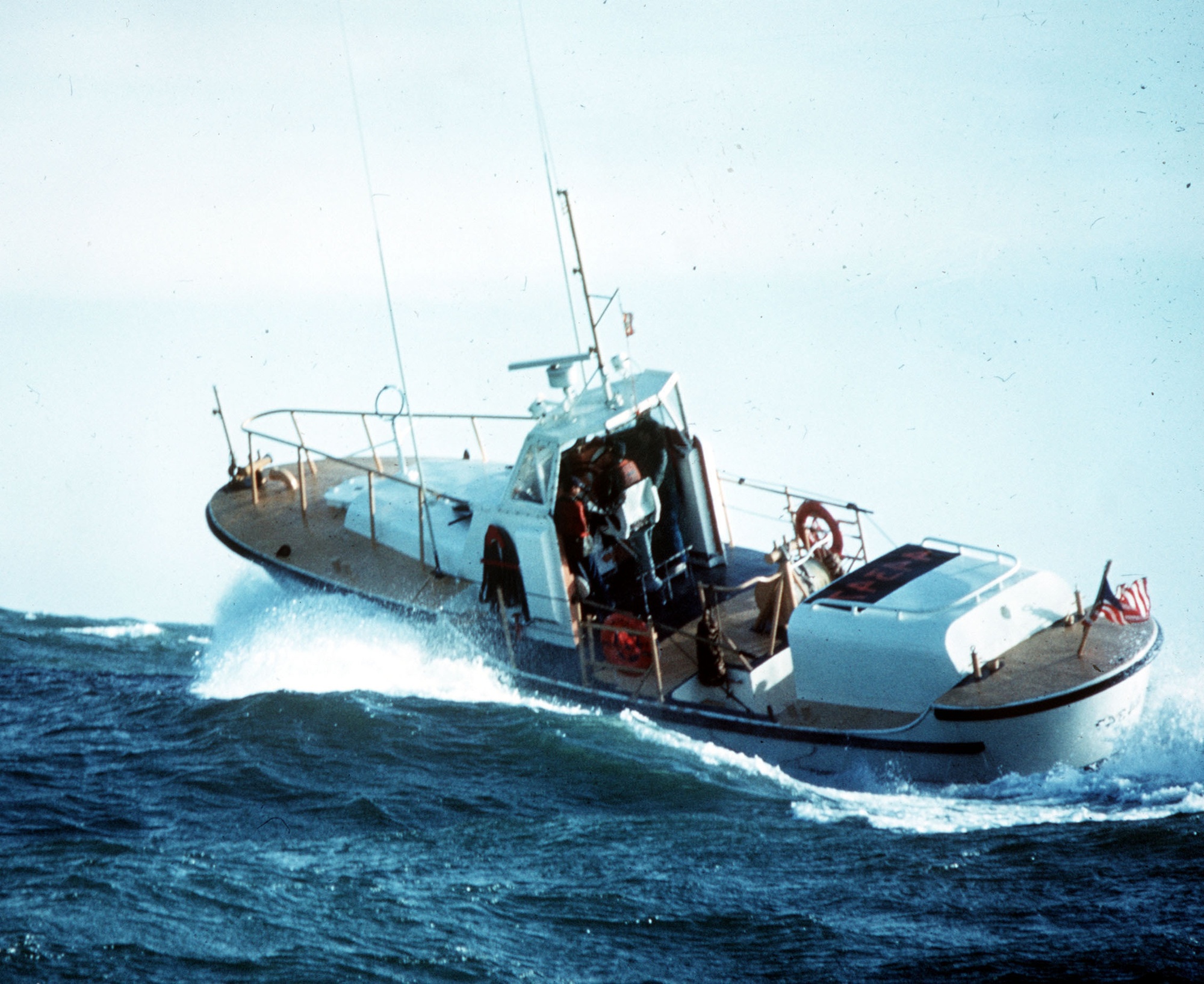 Coast Guard 44-foot Lifeboat - Billing Boats | Historic Ships