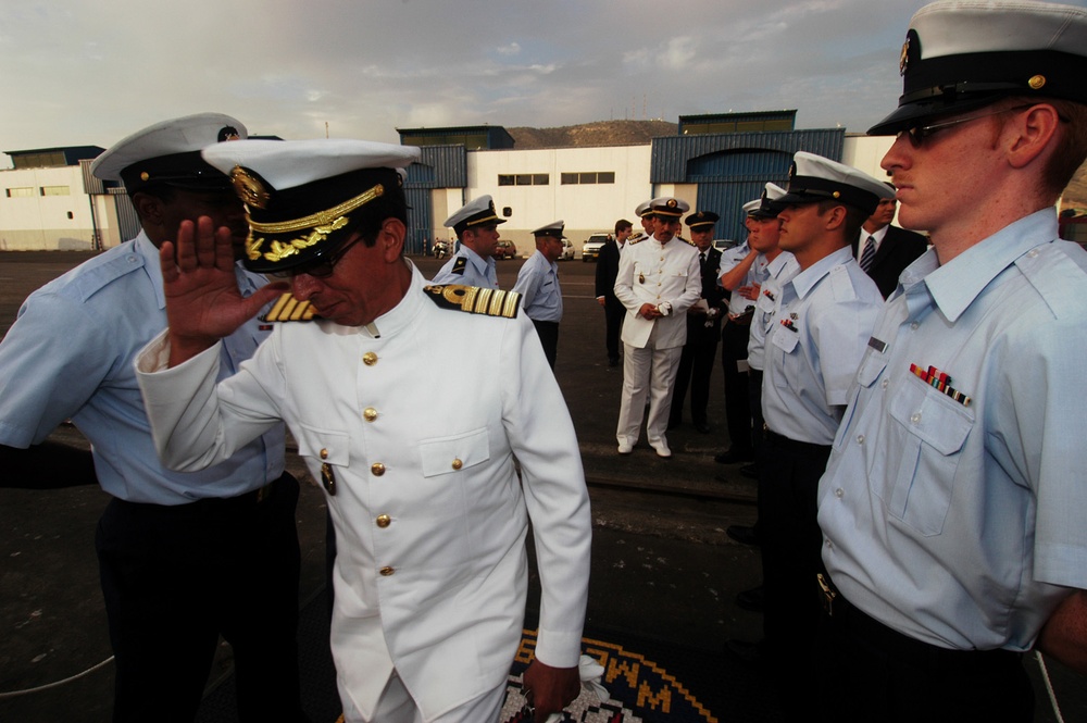 CUTTER BEAR VISITS MOROCCO