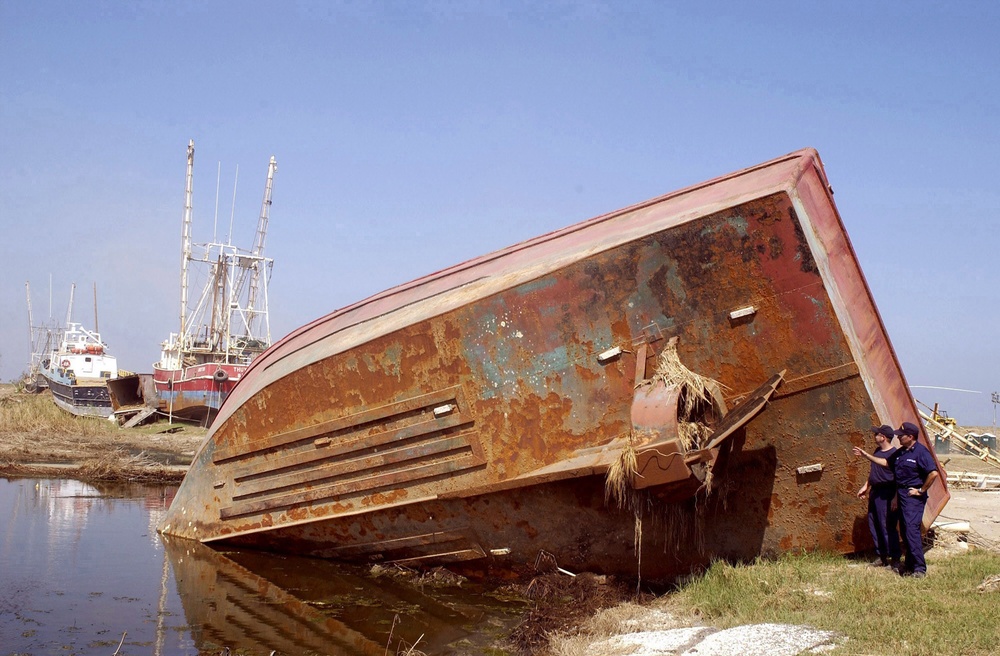 Salvage operation after Hurricane Katrina