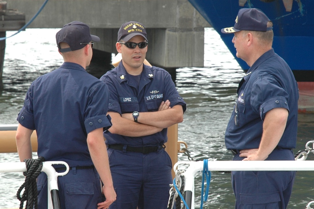 COMMANDANT AND MCPOCG VISIT TO UNITS