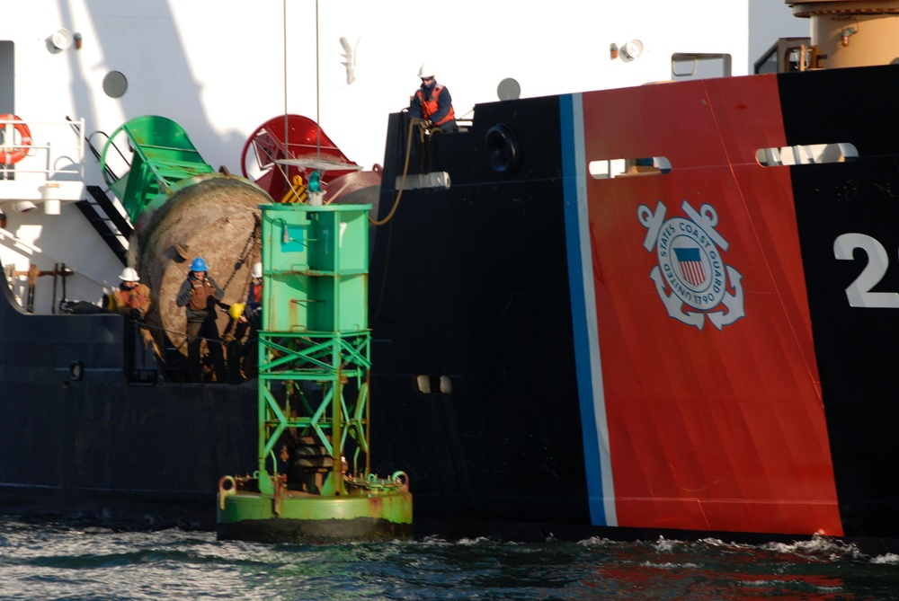 BUOY TENDER