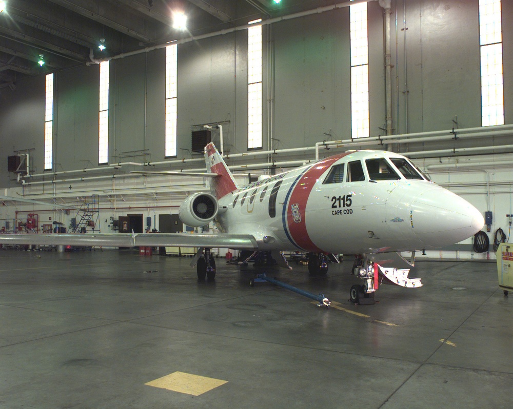 HU-25 FALCON