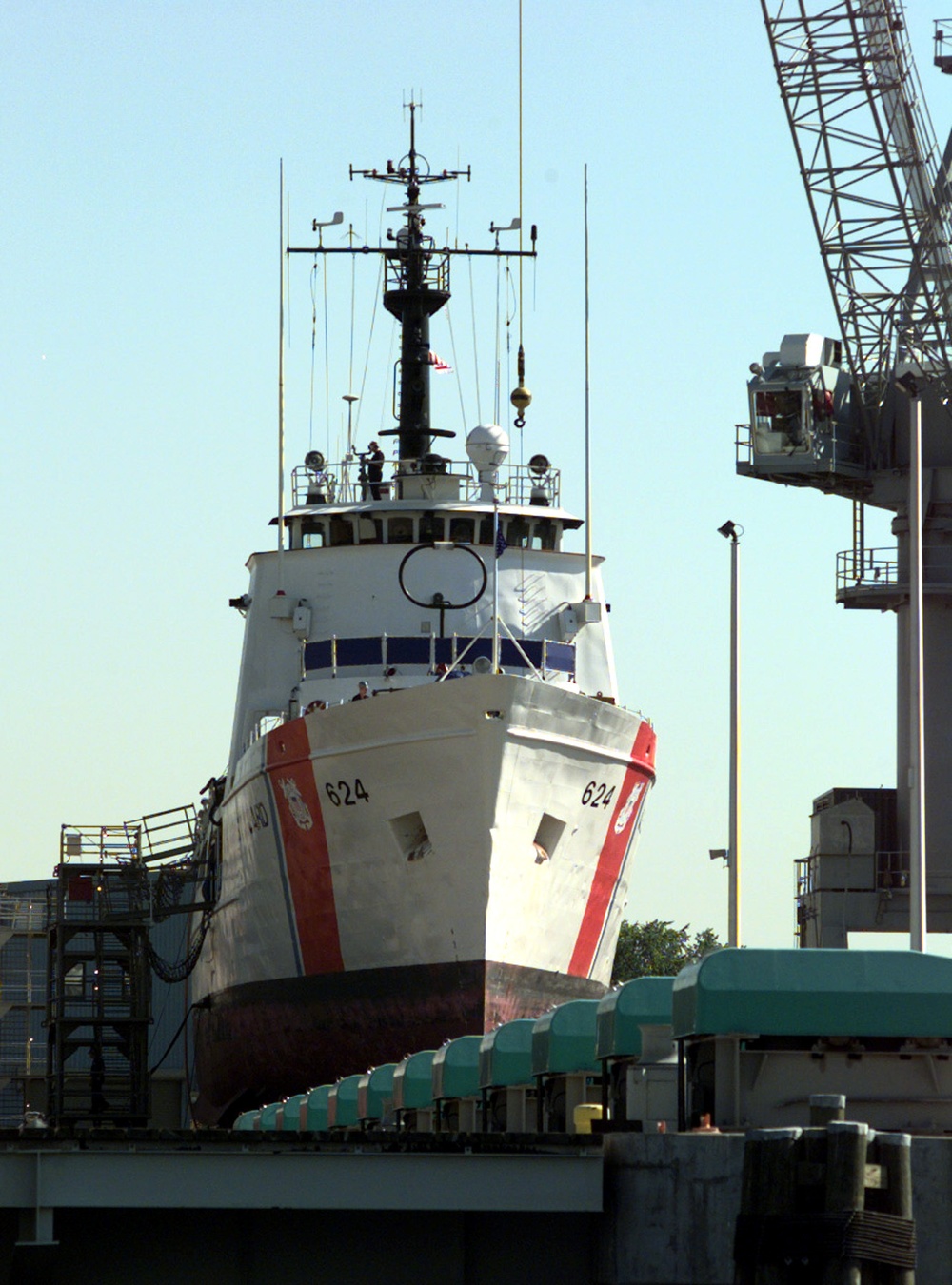 CGC DAUNTLESS (WMEC 624) FOR RELEASE