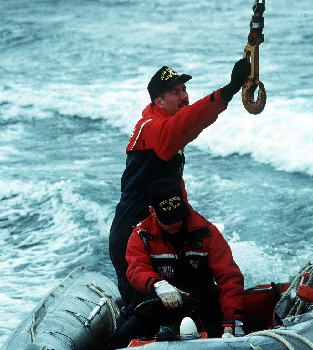 COAST GUARD CUTTER MONOMOY
