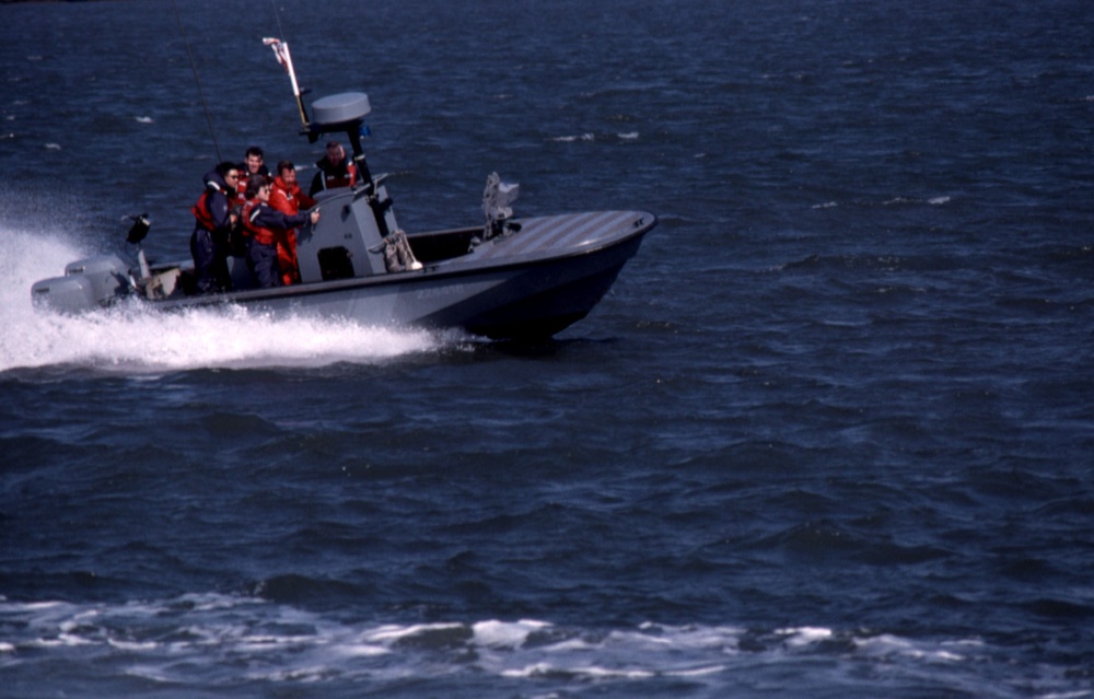 RAIDER BOAT