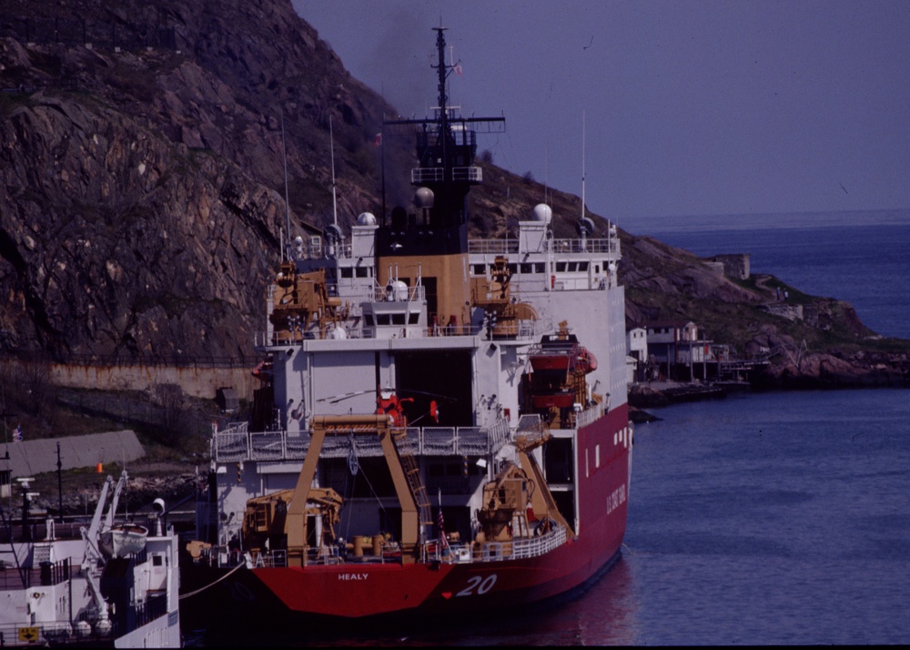 COAST GUARD CUTTER HEALY (WAGB 20)