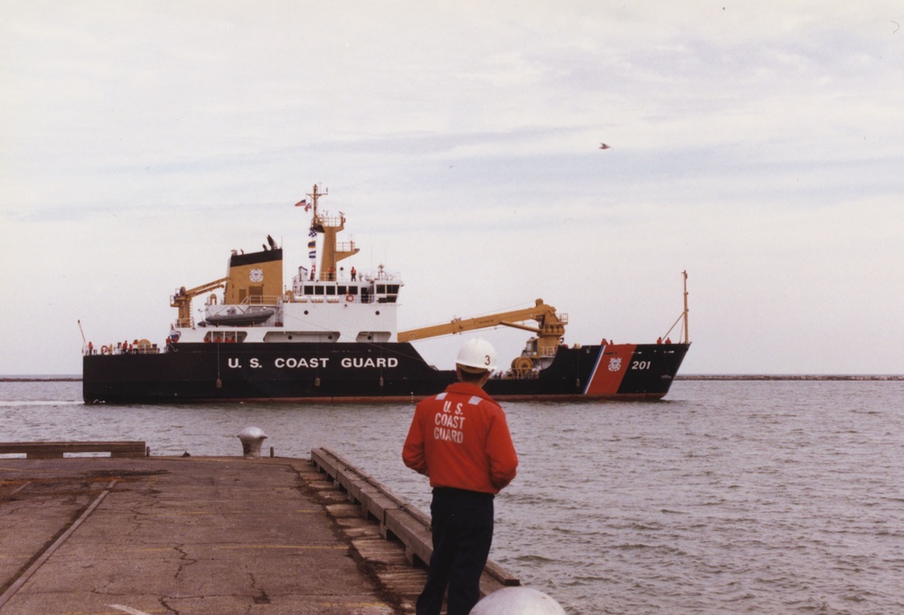 COAST GUARD CUTTER JUNIPER (WLB 201)