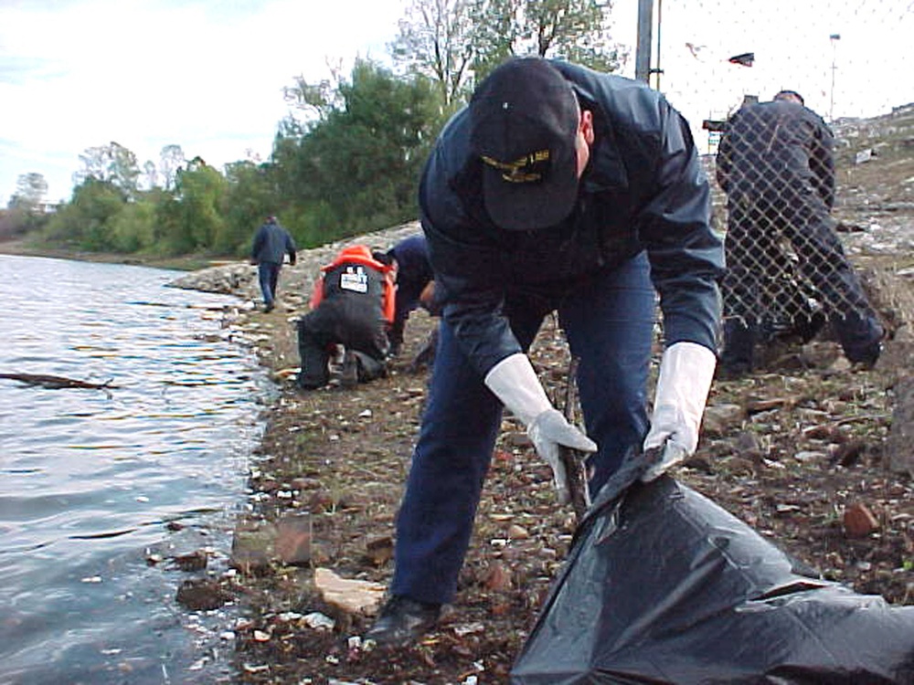 WOLF RIVER HARBOR CLEANUP