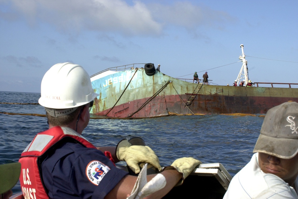 GALAPAGOS ISLAND OIL SPILL