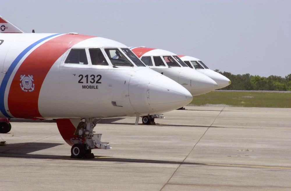 AIRCRAFT FALCON HU-25
