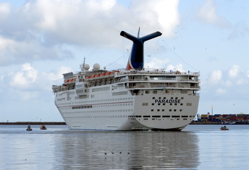CRUISE SHIP ESCORT