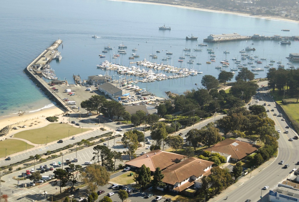 STATION MONTEREY