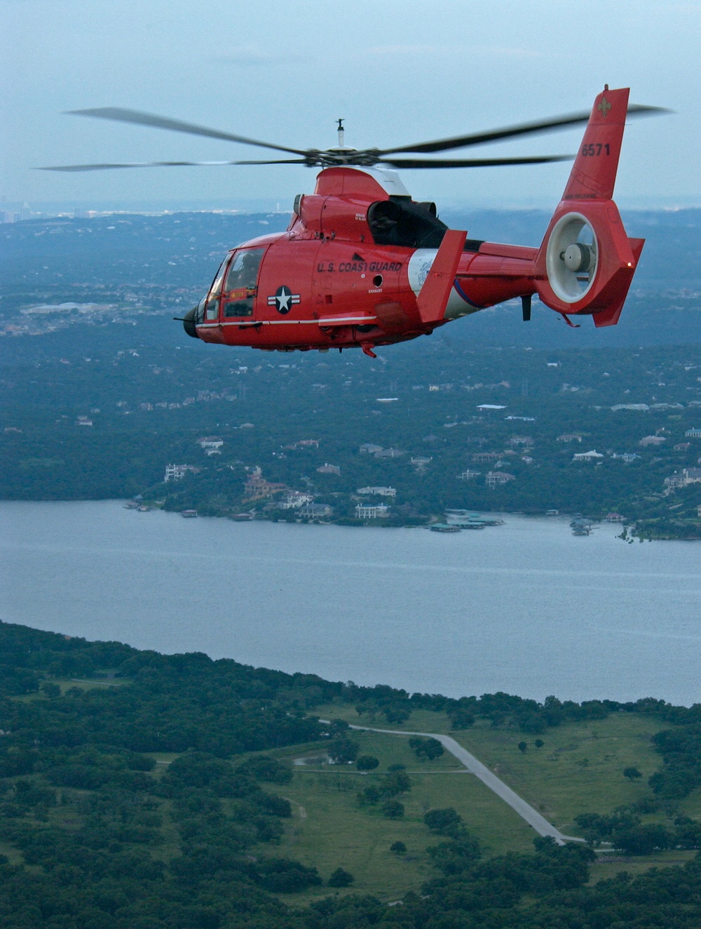 HH 65 DOLPHIN HELICOPTER